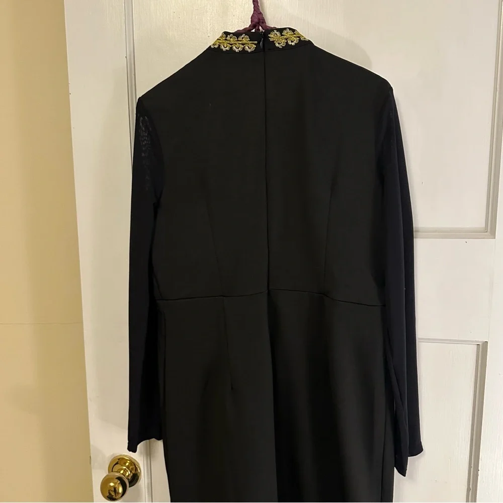 Elegant Black and Gold Long Sleeve Dress - Picture 7 of 10